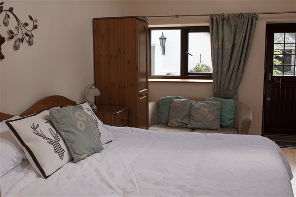 Self contained Tamar room with super king size bed at Forda Farm B&B, Thornbury, Devon, EX22 7BS.